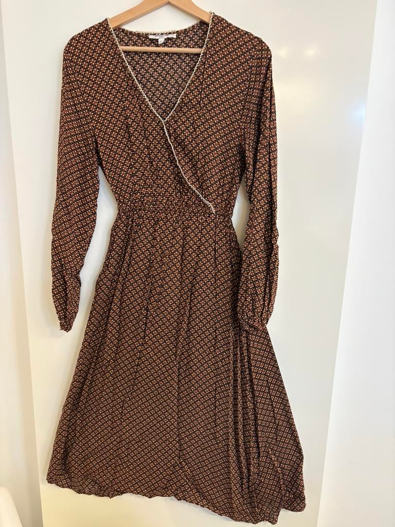 Bruin kleed (S), Kleding | Dames, Bruin, Sweewë, Ophalen of Verzenden, Maat 36 (S)