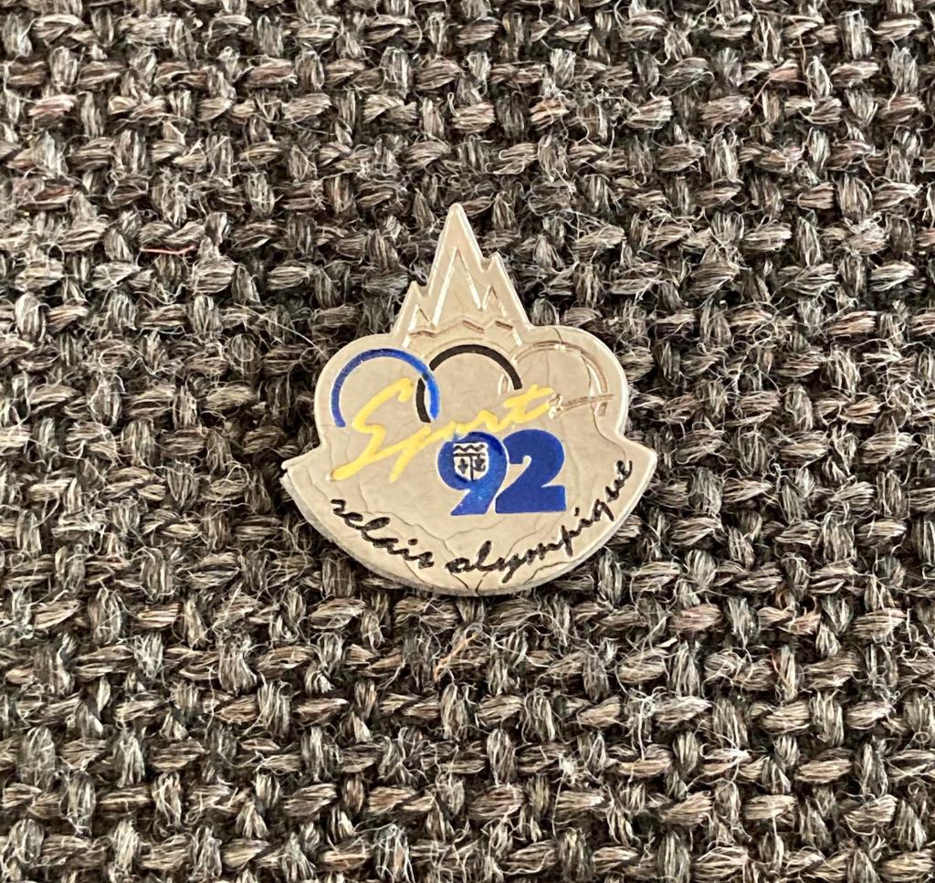 PIN - RELAIS OLYMPIQUE - JEUX OLYMPIQUES - OLYMPISCHE SPELEN, Collections, Envoi, Utilisé, Sport, Insigne ou Pin's