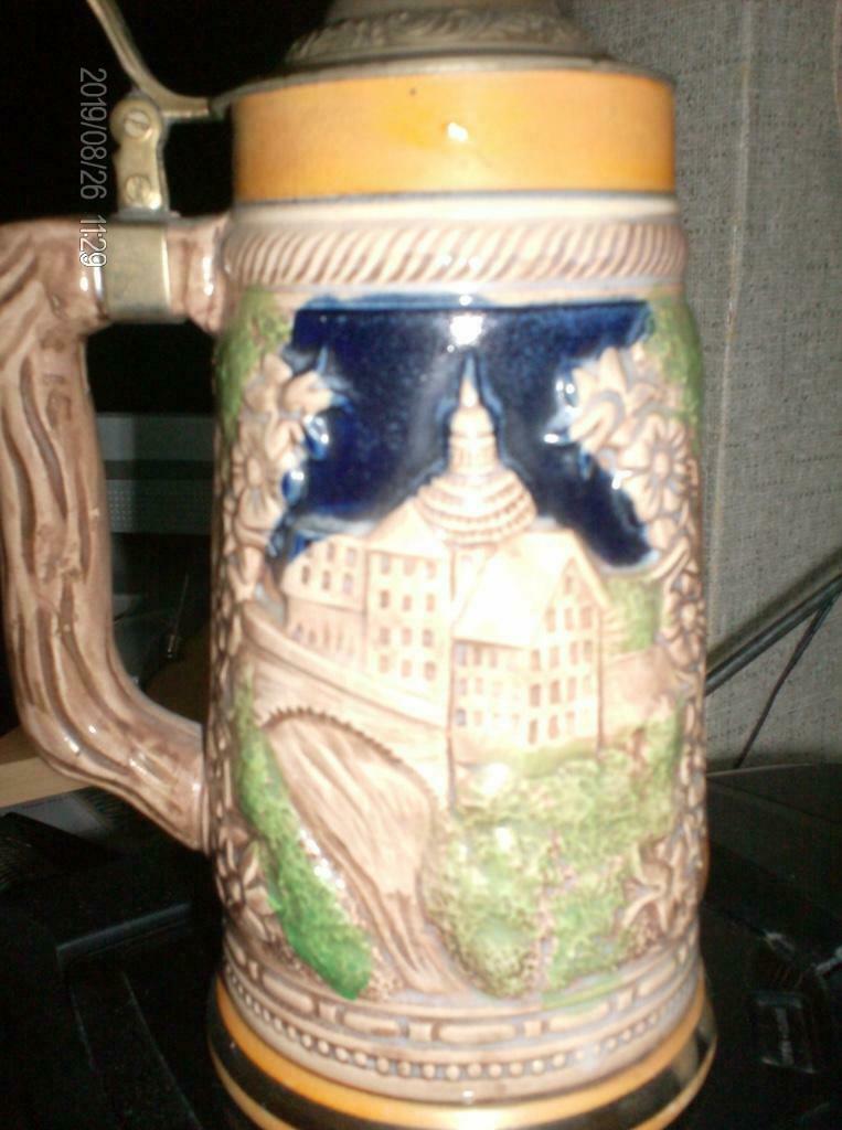 antieke oude bier kannen, Enlèvement