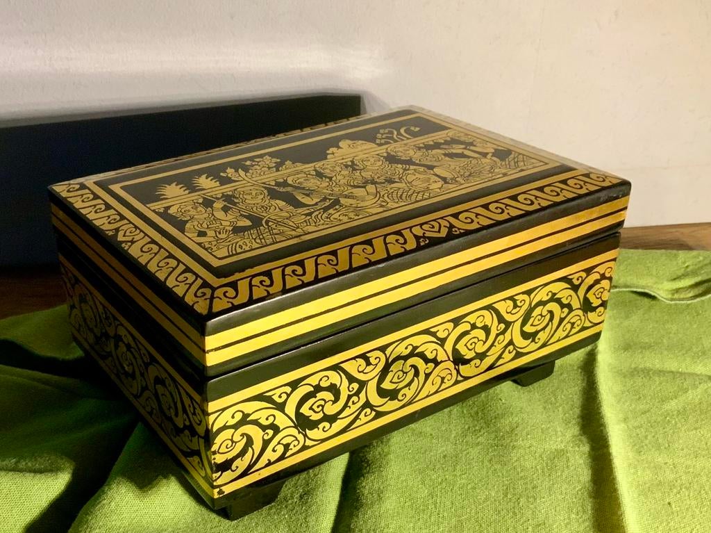 Coffret à bijoux Thailandais., Enlèvement