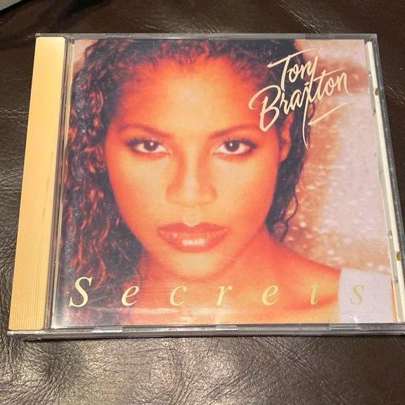 CD TONY BRAXTON/SECRETS !, Enlèvement ou Envoi, R&B