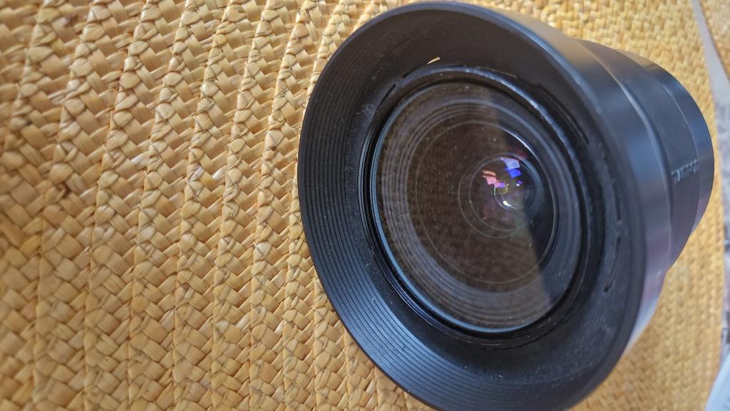 groothoeklens Tamron, Audio, Tv en Foto, Ophalen of Verzenden, Zo goed als nieuw, Groothoeklens