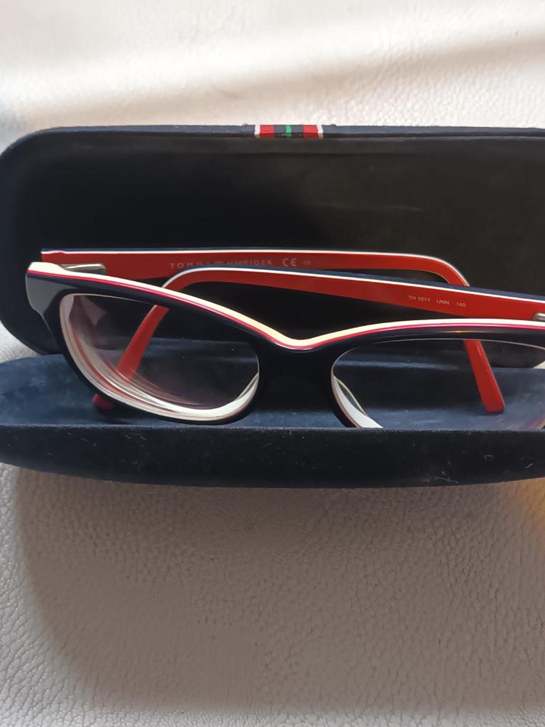 Tommy Hilfiger TH 1017 UNN brillen, Handtassen en Accessoires, Overige merken, Overige kleuren, Ophalen of Verzenden, Zo goed als nieuw