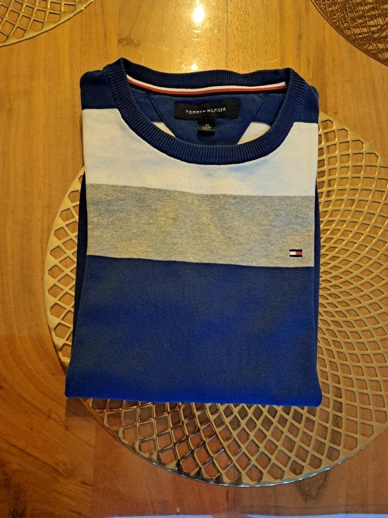 Nouveau pull Tommy Hilfiger taille XS., Tommy hilfiger, Enlèvement, Taille 34 (XS) ou plus petite, Bleu