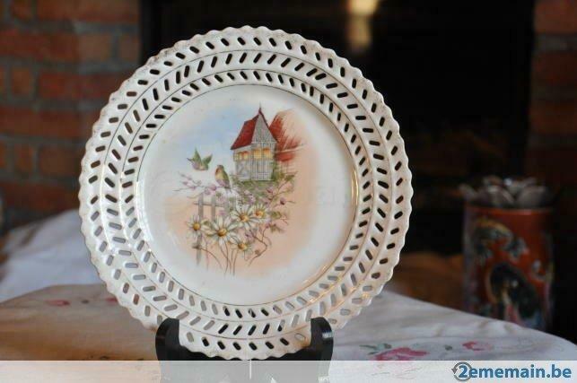 assiette ajourée decor printanier, Antiquités & Art, Enlèvement ou Envoi
