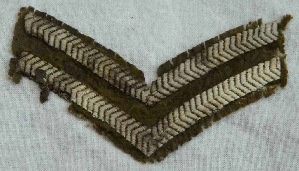 Rang Onderscheiding Chevron Korporaal, Battledress, jaren'40, Verzamelen, Ophalen of Verzenden, Landmacht, Overige typen