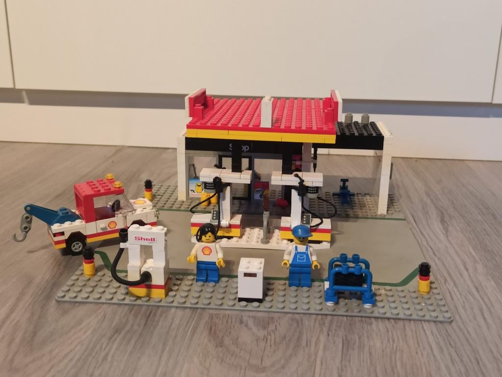 6378 LEGO Shell Service Station

(Gebruikt), Enlèvement ou Envoi