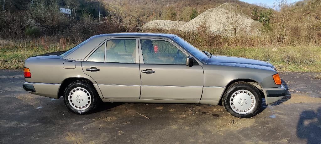 Mercedes 300 E 4Matic, Autos, Argent ou Gris, Achat, Série 300, 6 cylindres