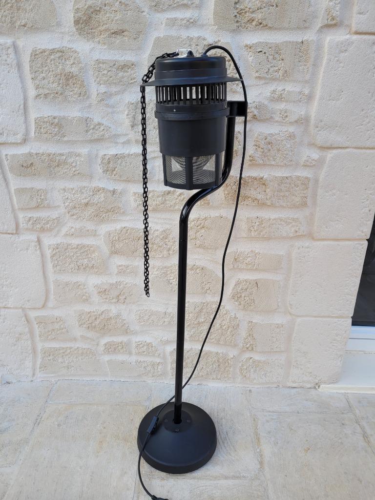 Appareil anti moustiques Photocatalyse extérieur/intérieur 2, Electroménager, Équipement de traitement de l'air, Comme neuf, Purificateur d'air