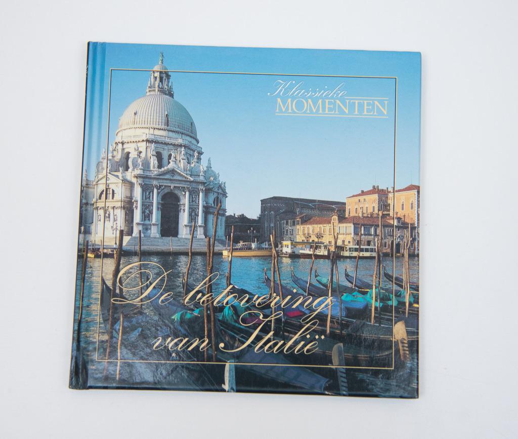 CD Klassieke Momenten – De betovering van Italië – Nieuw, Enlèvement ou Envoi, Neuf, dans son emballage