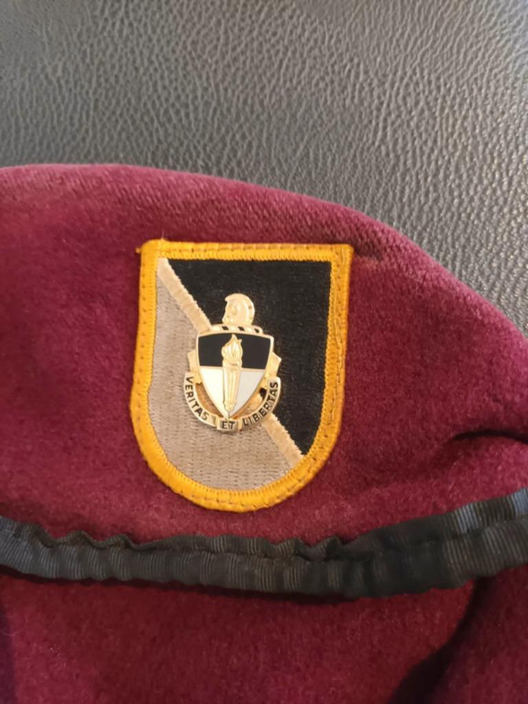 Beret US Army JFK Special Warfare Center., Ophalen of Verzenden, Landmacht, Helm of Baret