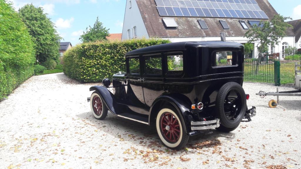 Te koop van  een Unieke Oldtimer, Auto's, 4 deurs, Achterwielaandrijving, Overige modellen, Zwart