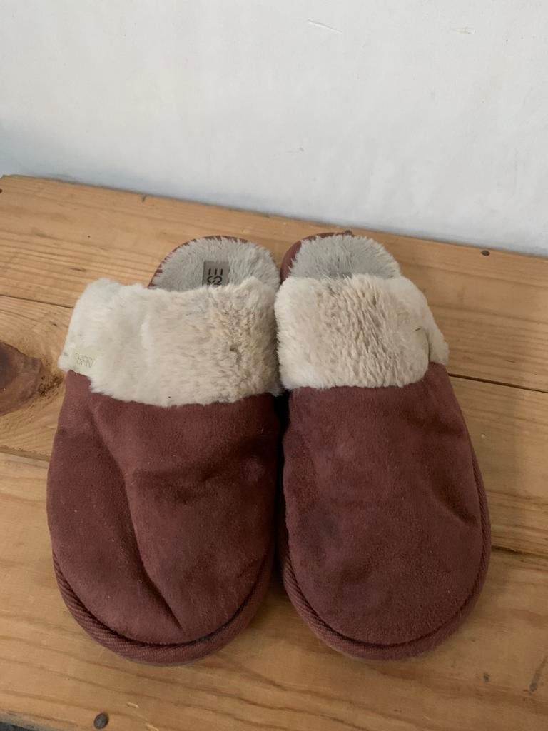 Esprit pantoffels, Kleding | Dames, Schoenen, Bruin, Ophalen of Verzenden, Pantoffels of Sloffen, Gedragen