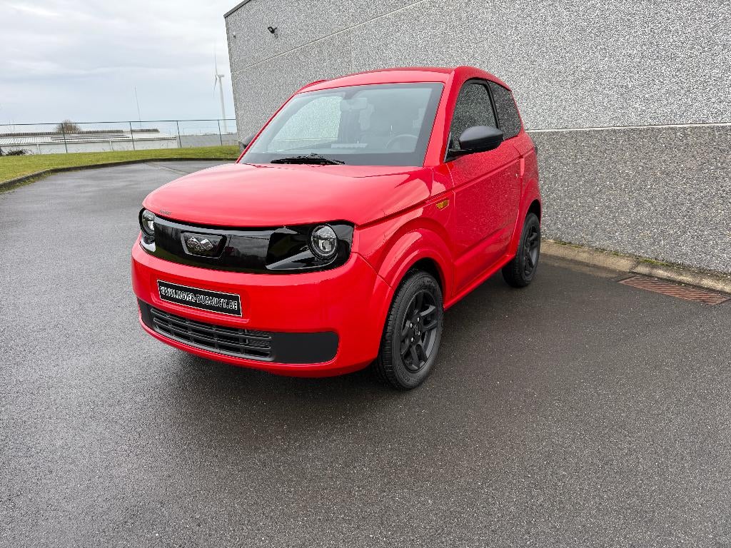 Ligier MYli I-Deal moteur Diesel Revo 5+ avec Carplay, Autos, Achat, Entreprise, Garantie prolongée, Entretenue par le concessionnaire