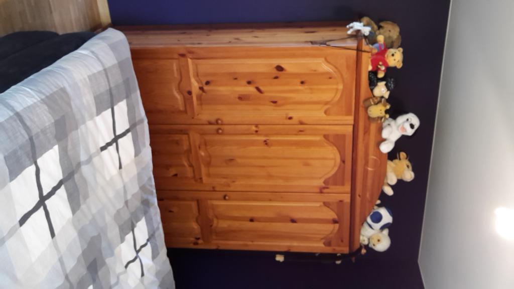 3 deurs kleerkast met commode, Ophalen, Zo goed als nieuw, Kast