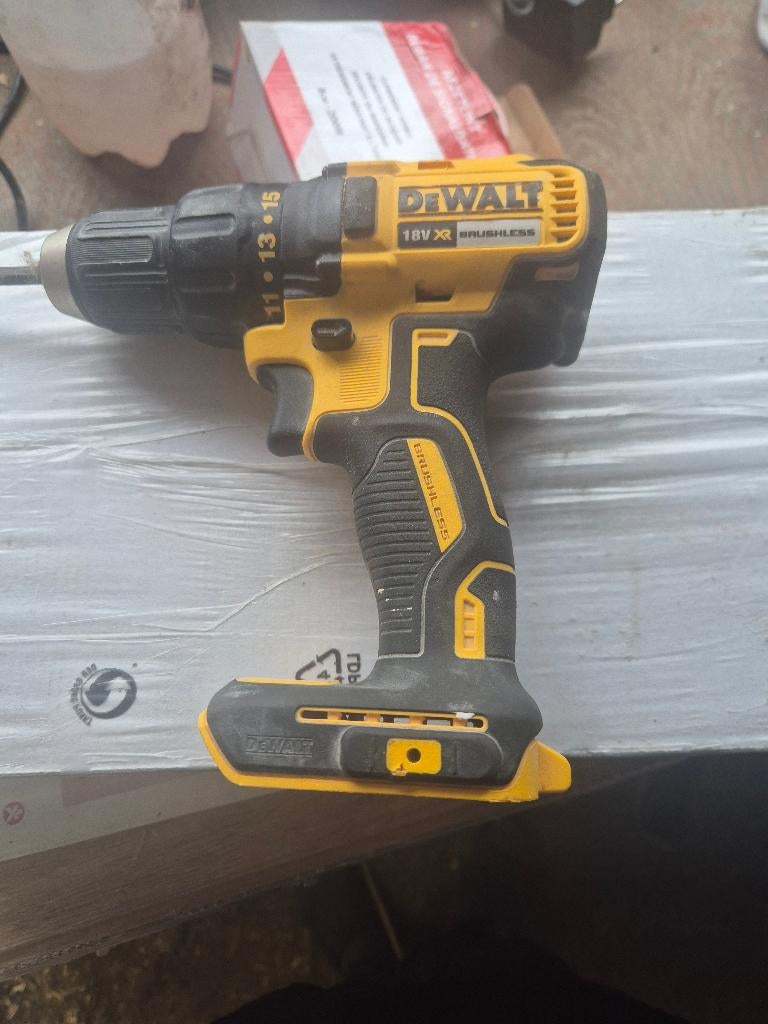 DEWALT schroevendraaier, Ophalen, Zo goed als nieuw