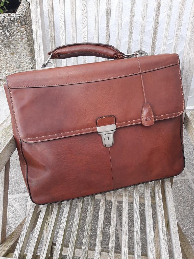 Porte documents TONY PEROTTI état SUP, Bijoux, Sacs & Beauté, Sacs | Cartables, Enlèvement ou Envoi, Comme neuf, Brun, Cuir