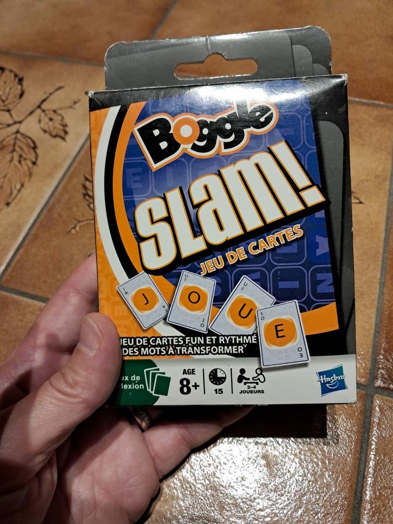 Hasbro Boogle Slam kaartspel voor op reis, Hobby en Vrije tijd, Gezelschapsspellen | Kaartspellen, Zo goed als nieuw, Een of twee spelers