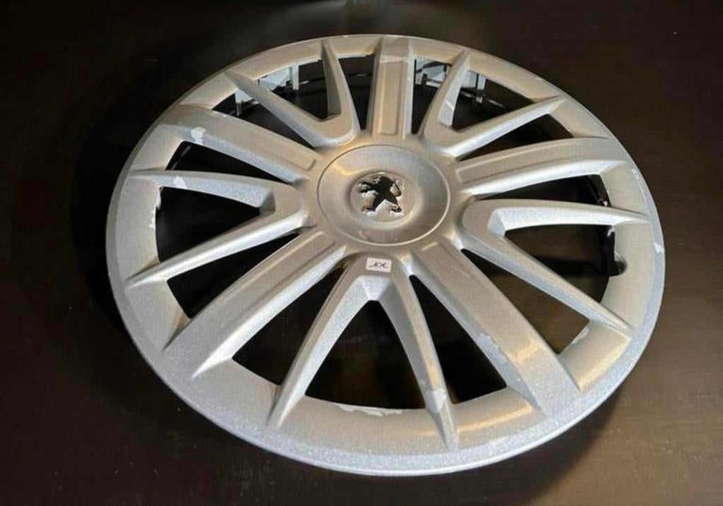 1 wieldoppen Peugeot 207,208,307,308.308.508 partner 16", Auto diversen, Wieldoppen, Ophalen of Verzenden, Gebruikt