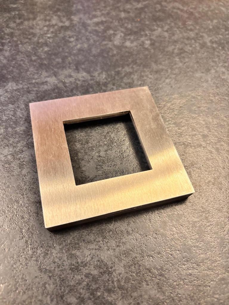Niko, Enkelvoudige afdekplaat Niko Pure stainless steel, Ophalen of Verzenden, Zo goed als nieuw