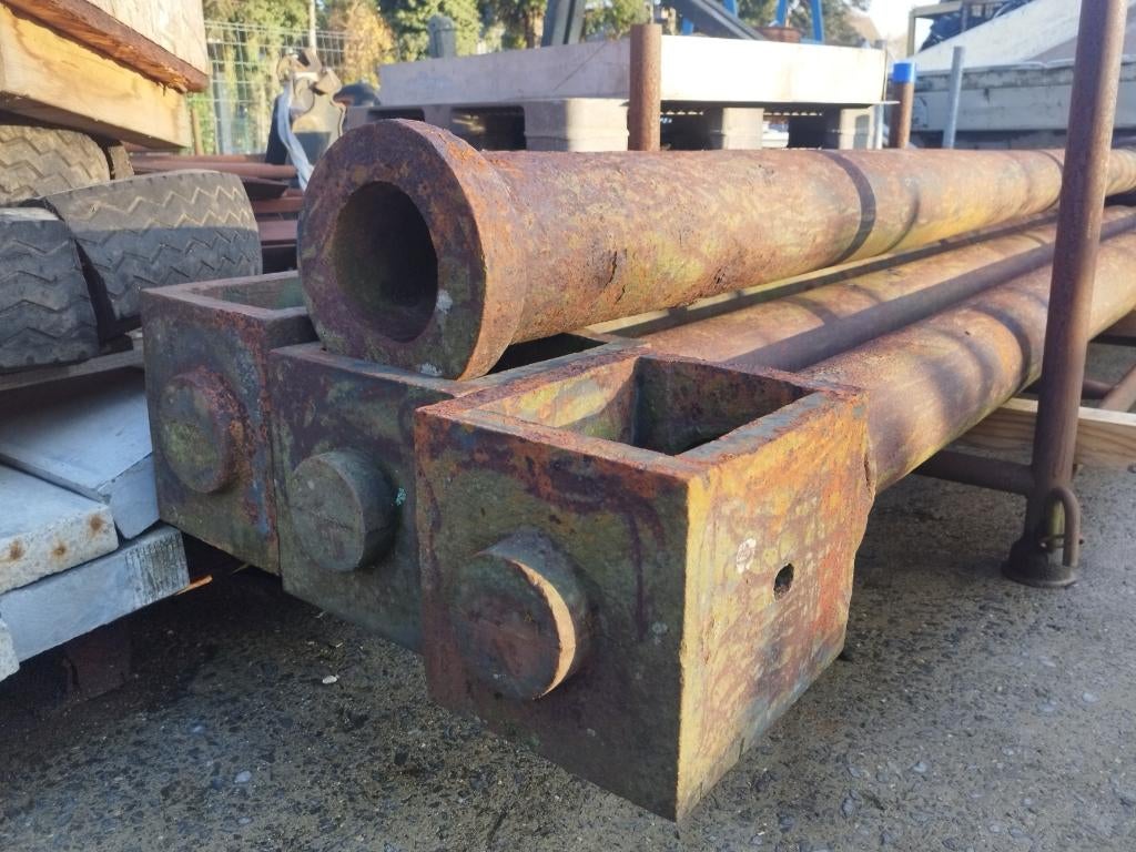 Poteaux robustes en fonte - 405 cm - diamètre 20 cm, Enlèvement, Utilisé, 250 cm ou plus, Poteaux