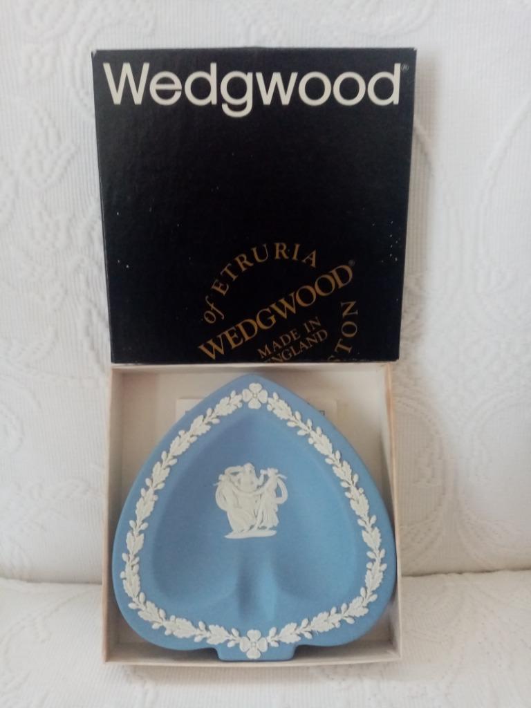 Decoratieve asbak biscuit porselein Engels Wedgewood jaren ', Antiek en Kunst, Ophalen of Verzenden