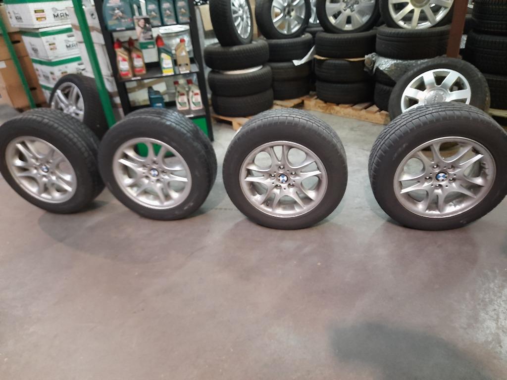 winterbanden BMX 235/55 R 17, Auto-onderdelen, Banden en Velgen, Ophalen, Gebruikt, Banden en Velgen, 17 inch