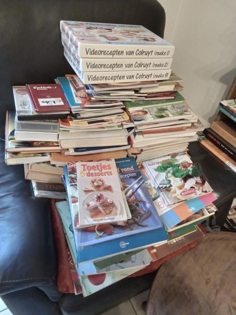 Verschillende kookboeken te koop., Enlèvement