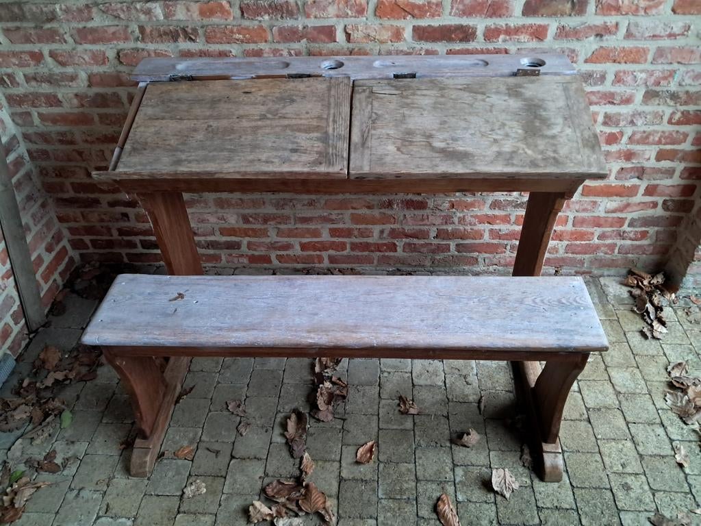 Ancien banc d'école en bois à rénover, Enlèvement
