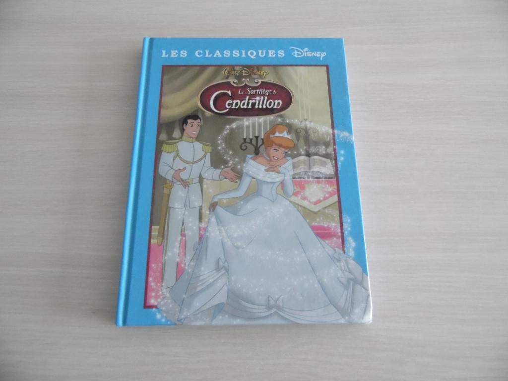 LE SORTILÈGE DE CENDRILLON       DISNEY, Boeken, Kinderboeken | Kleuters, Zo goed als nieuw, Sprookjes, 4 jaar, Jongen of Meisje