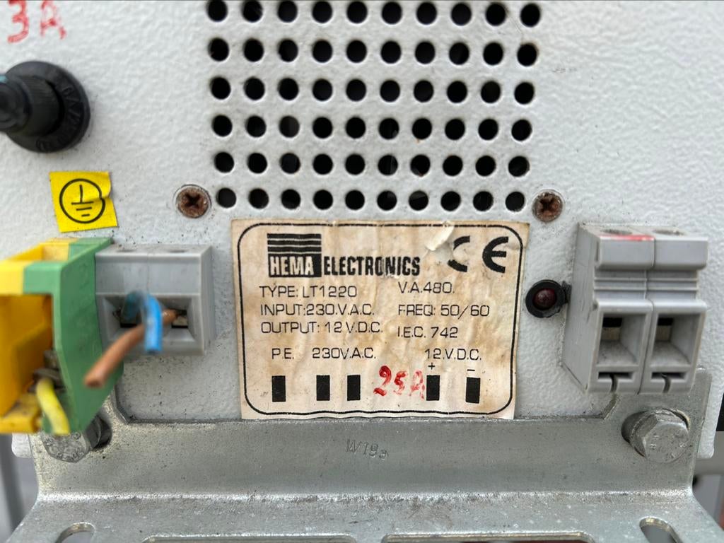 Omvormer 230-12V, Ophalen, Gebruikt