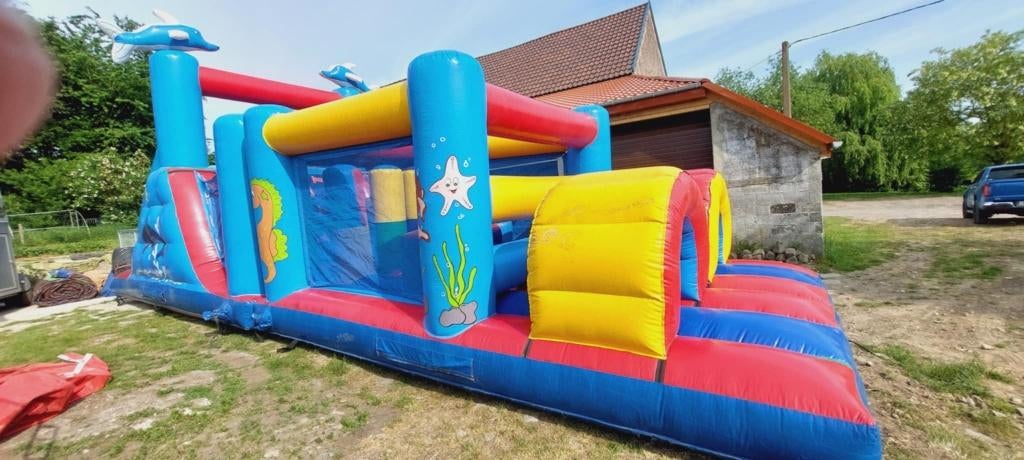 LOCATION: Château gonflable Dauphin Obstacles, Enlèvement, Utilisé