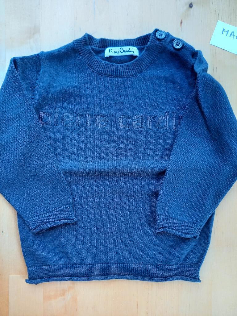 Etat neuf, pull bleu foncé Pierre Cardin, taille 74, Garçon ou Fille, Enlèvement ou Envoi, Pull ou Veste, Comme neuf