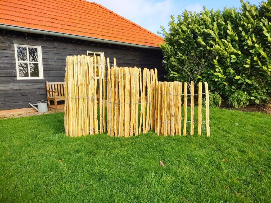 kastanje hekwerk houtenschapenhek robinia palen vlechtscherm, Ophalen of Verzenden, Nieuw, Hout, Tuinhek