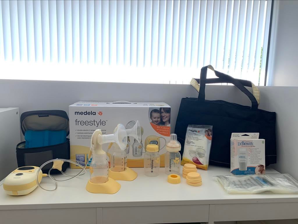 Medela Freestyle dubbele borstkolf, nieuwstaat!, Ophalen, Zo goed als nieuw, Borstkolf