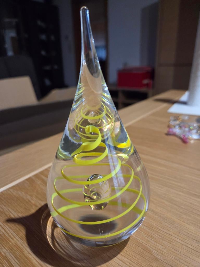 Bohemian art glas gele spiraal, Ophalen