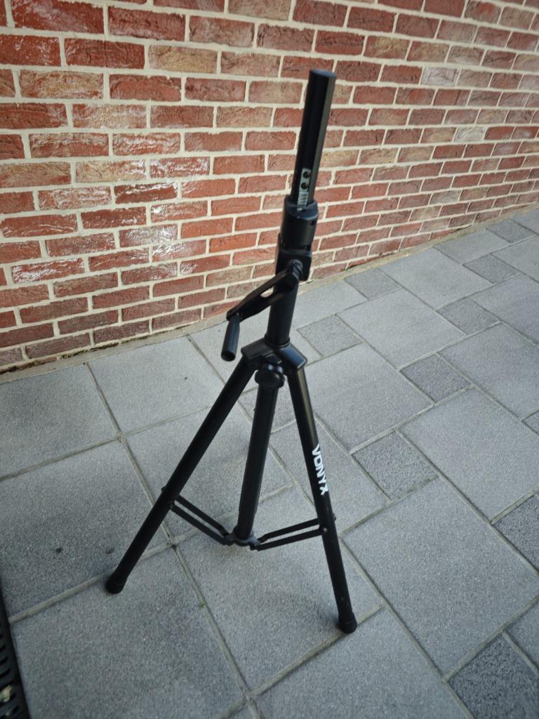 pied sono avec tieul / manivelle, Musique & Instruments, Pieds, Enlèvement, Utilisé, Pied, Autres instruments