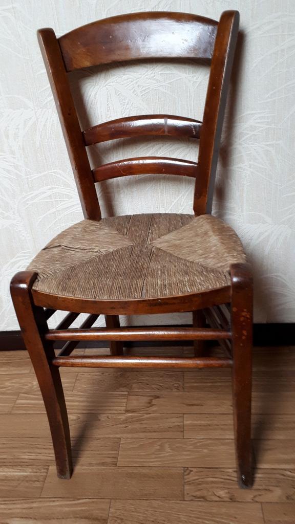 1 houten stoel met rieten zitting, Ophalen