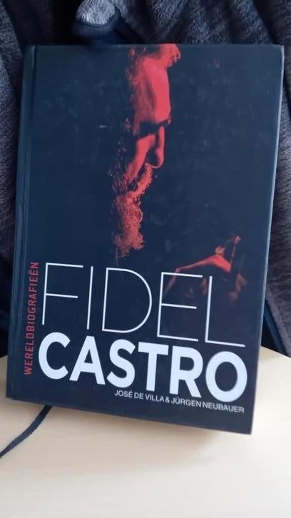 Fidel Castro wereld biografie, Boeken, Ophalen of Verzenden, Zo goed als nieuw