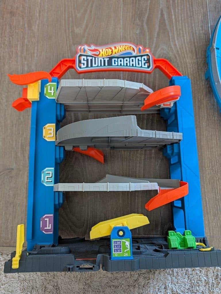 Hot wheels stunt garage, Ophalen, Gebruikt, Racebaan, Hot Wheels