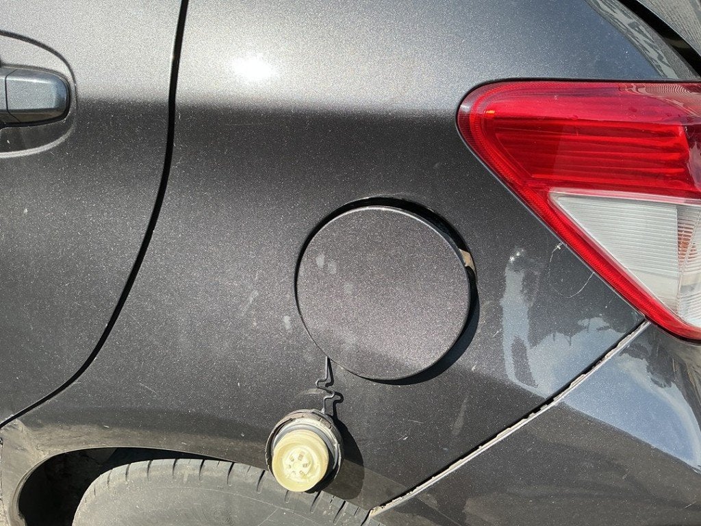 TRAPPE D'ESSENCE Toyota Yaris III (P13) (01-2010/09-2020), Kundenbetreuung@toyota.de, Toyota, Utilisé, Toyota-Allee 2
50858  Köln, DE