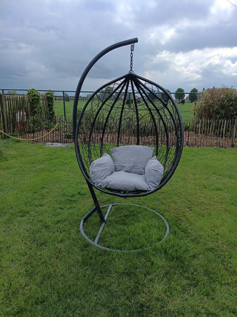 Hangstoel Egg zwart, Ophalen