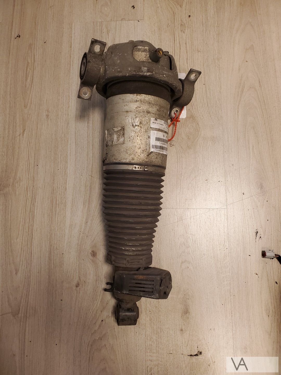 VW Touareg 2002 - 2002 schokdemper links achter 7L6616019a, Volkswagen, -, Utilisé, -