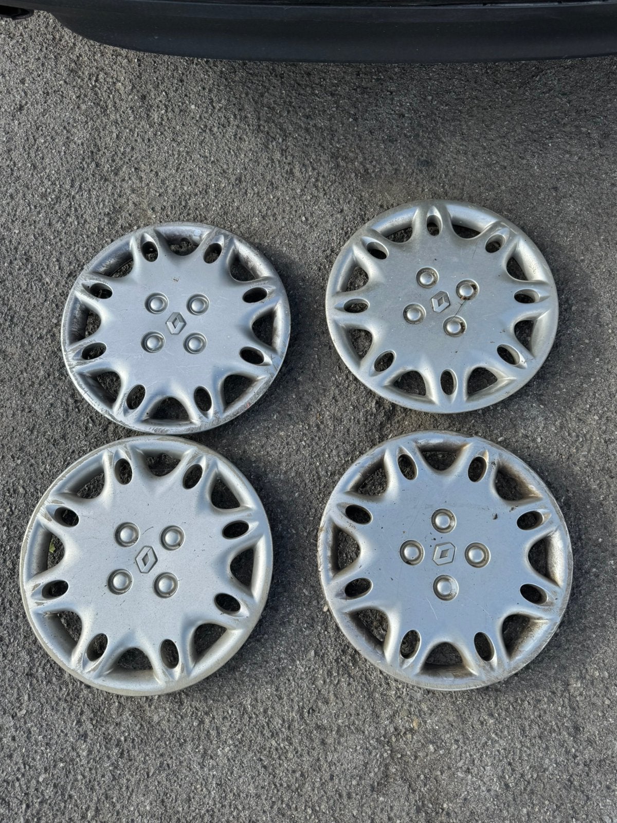 4 enjoliveurs 14 pouce Renault Clio 2 II, Auto diversen, Wieldoppen, Ophalen of Verzenden, Gebruikt