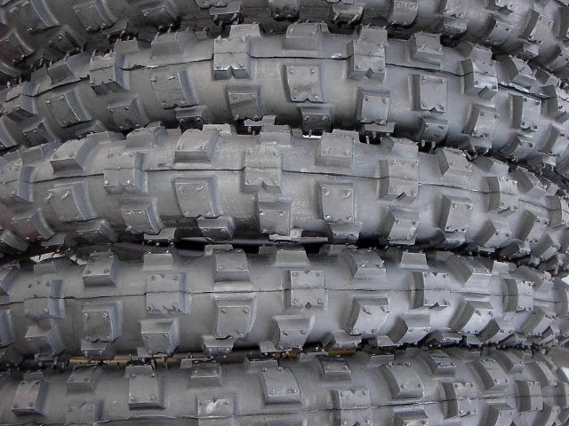 Peugeot Fox Honda Wallaroo pneus de motocross 2.50-16 à 45€, Vélos & Vélomoteurs, Enlèvement, Neuf, Autres types, Peugeot fox honda wallaroo