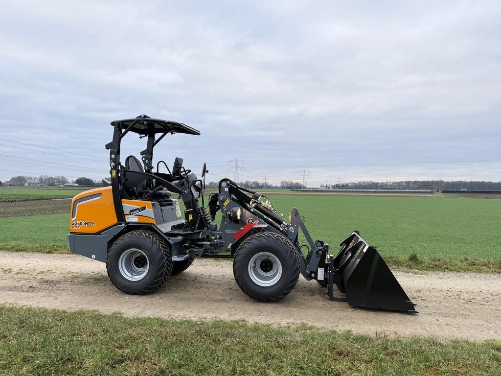 Giant G2700 X-TRA HD+ minishovel 2025 incl bak en vorken
