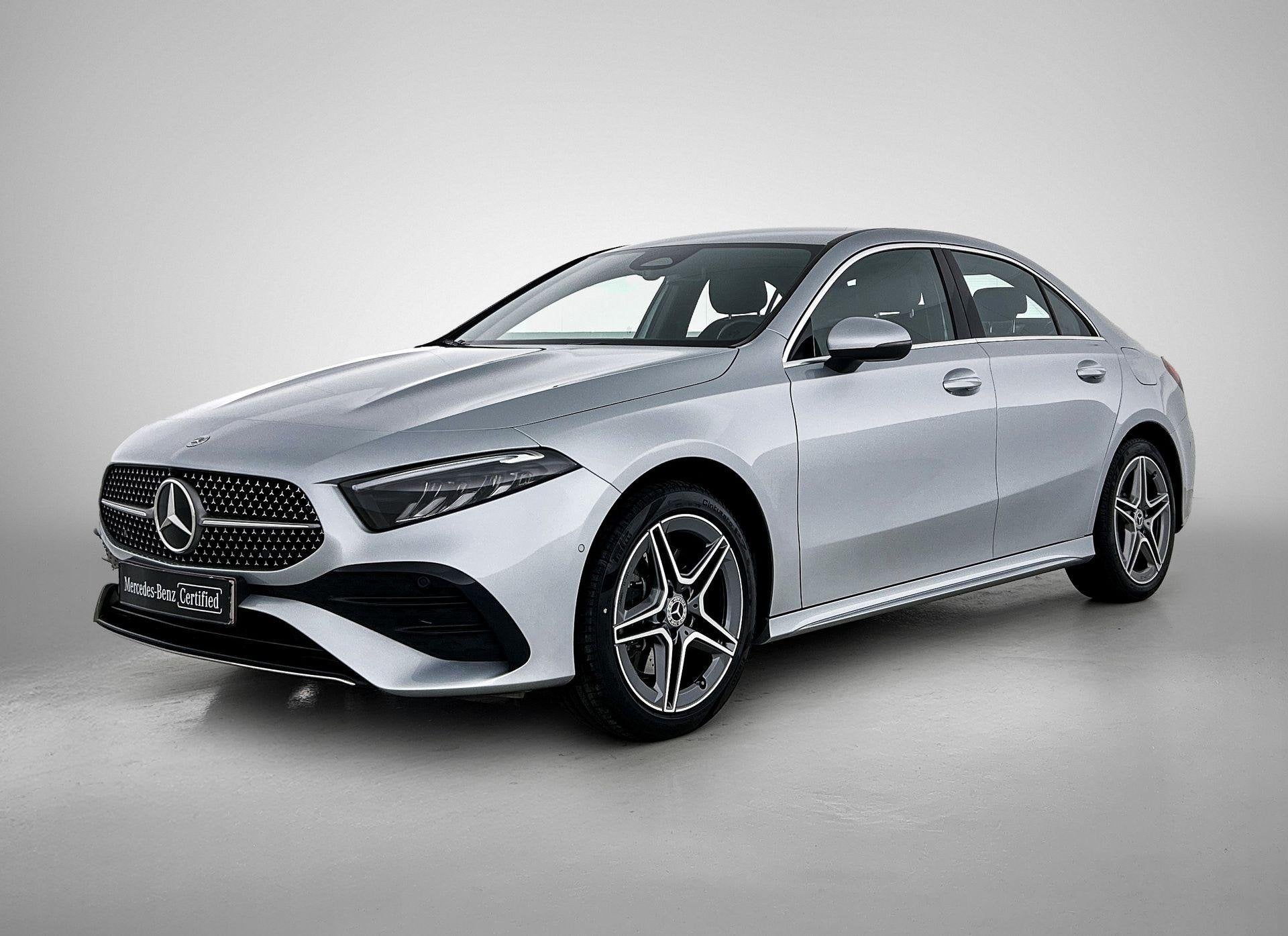 Mercedes-Benz A-Klasse Limousine A 250 e AMG Line | Smartpho, Auto's, Mercedes-Benz, 4 deurs, Stof, Gebruikt, 16 kWh