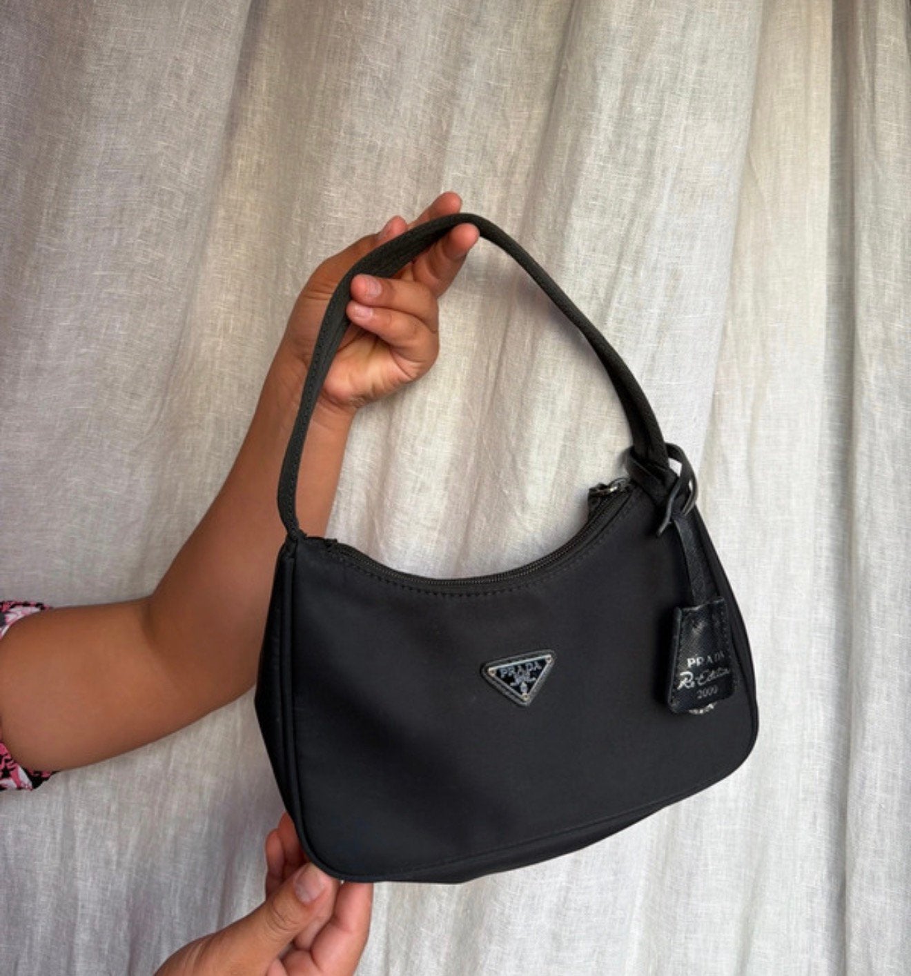 Prada nylon klein tasje, Handtassen en Accessoires, Tassen | Damestassen, Ophalen, Zo goed als nieuw