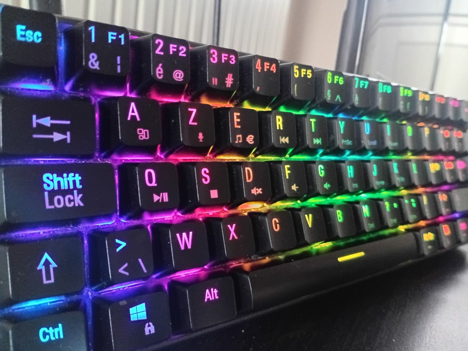 Aware gaming keyboard, Informatique & Logiciels, Claviers, Enlèvement ou Envoi, Qware, Azerty, Utilisé
