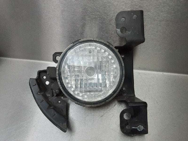 ANTI BROUILLARD AVANT DROIT Mitsubishi Space Star (A0), Utilisé, Mitsubishi